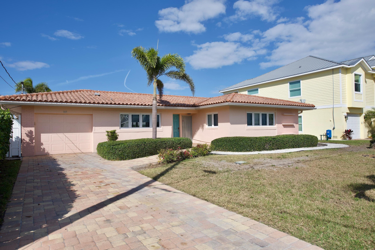 Exterior & Views, Sandy Breeze, Lee