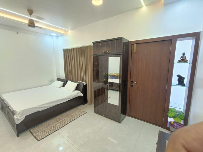 Bedroom 2, Om Villa - Luxury Family Home stay, Ujjain