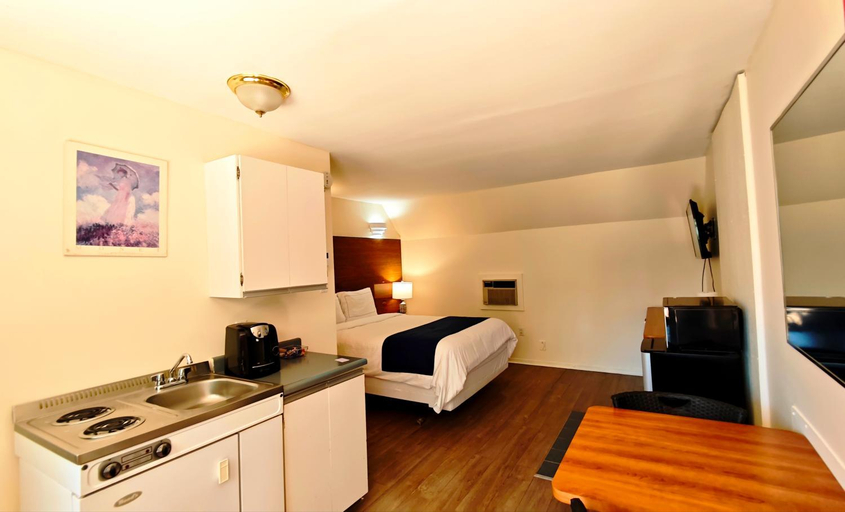 Bedroom 3, Motel des Pentes et Suites, Les Pays-d'en-Haut