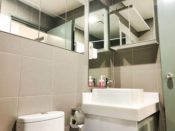 Bathroom 2, Amethyst KLCC, Kuala Lumpur