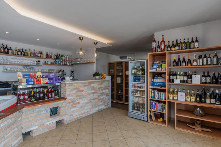Food & Drinks, Residence Borgo Dei Limoni - Appartamenti con Garage, Brescia