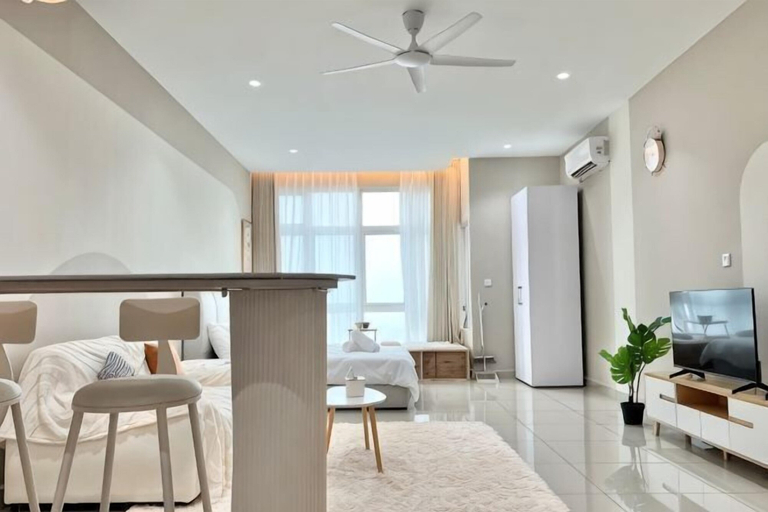 Room 5, JB Town Twin Galaxy Studio2 PaxCouple, Johor Bahru