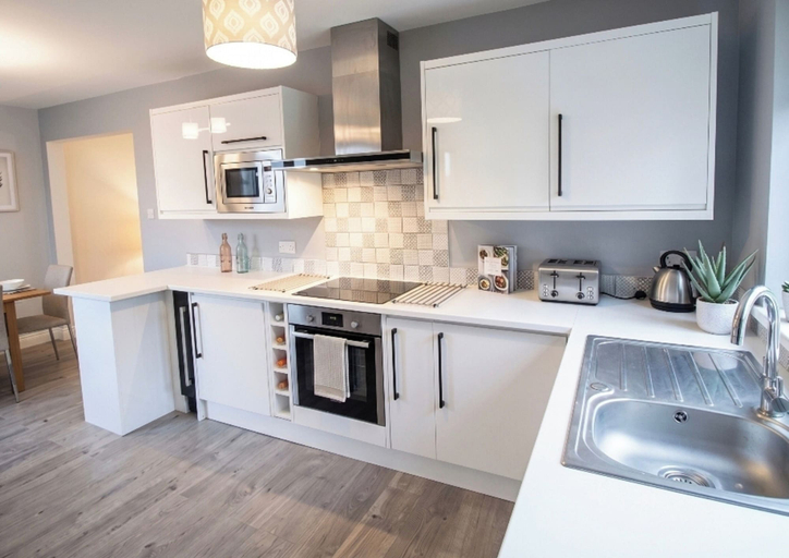Private kitchen 2, 3 Bed House - Sleeps 6 - Parking - Pets - Garden, Gateshead