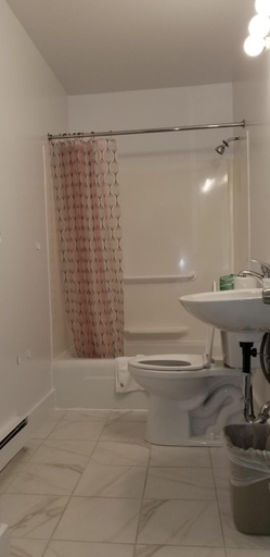 Bathroom, The Tallwood Motel, York