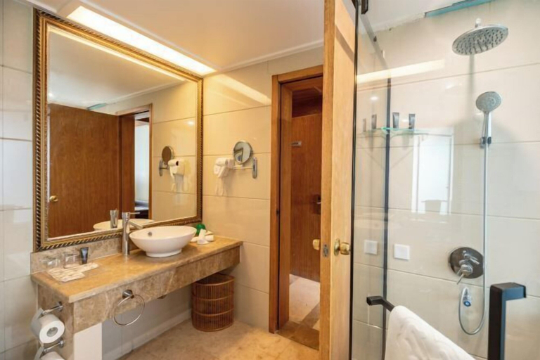 Bathroom 3, Eyring Daqian International Hotel, Neijiang
