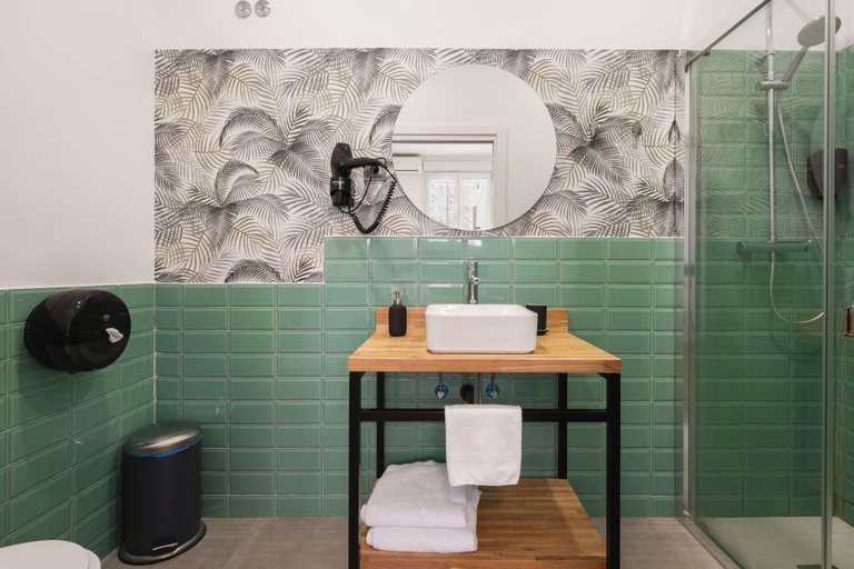 Bathroom 3, Hostel Malaga City, Málaga