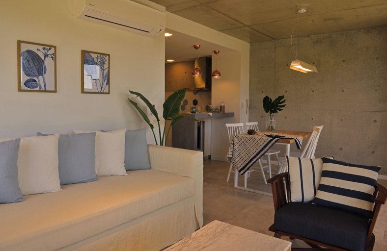 Others 5, El Viejo Jardin, Villa Gesell