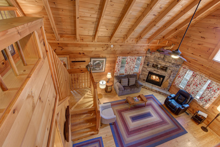 Living area 2, Bamboo Hideaway, Sevier