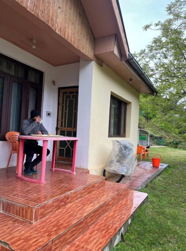 Terrace/patio, Ahmed Lodge, Ganderbal