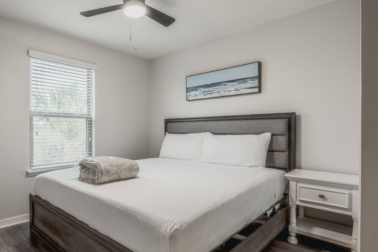 Room 2, 5BR Solterra Home Near Disney With Pool, Polk