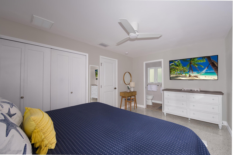 Bedroom 3, Sandy Breeze, Lee