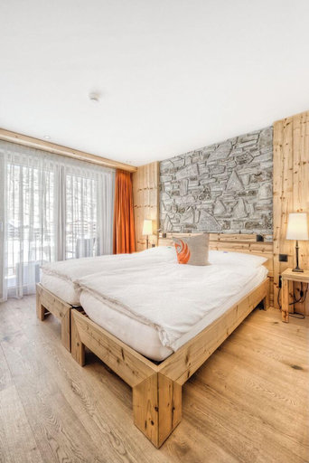 Bedroom 3, Phoenix, Visp