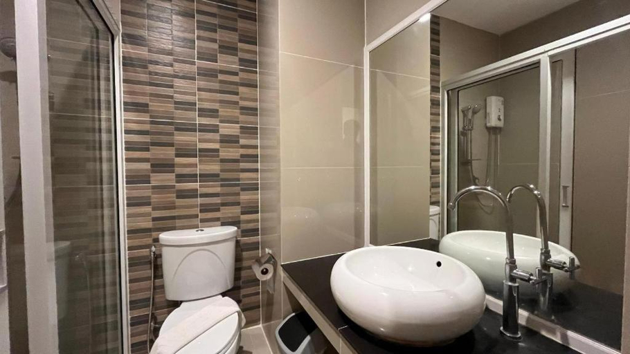 Bathroom 3, B2 Nakhon Sawan Boutique & Budget Hotel, Muang Nakhon Sawan