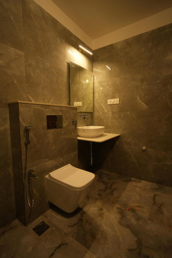 Bathroom 3, BHOPAL LAKE STAYS, Bhopal