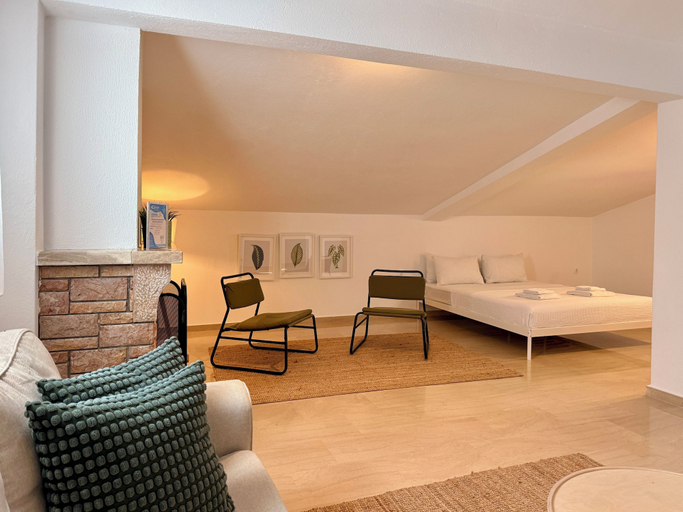 Room 2, Glow Apartments, Central Macedonia