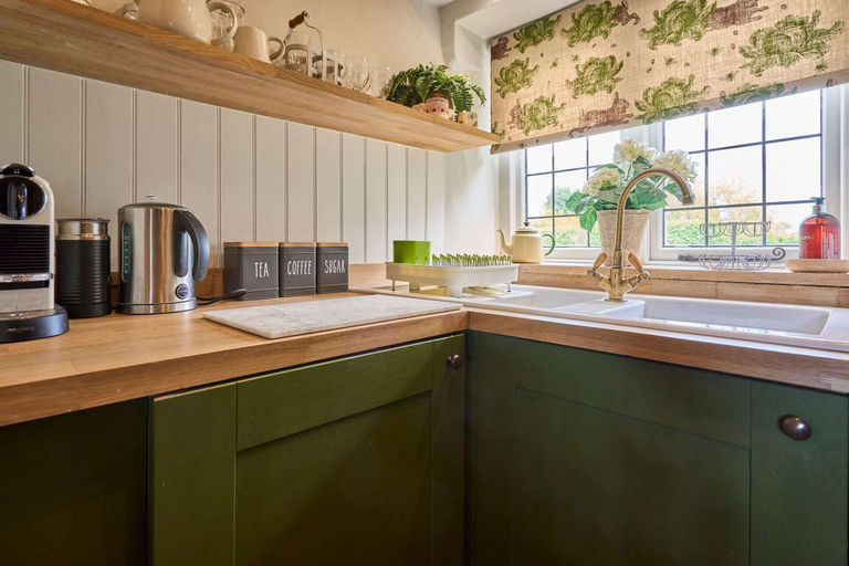 Room 4, Host Stay Woodcutters Cottage, Norfolk