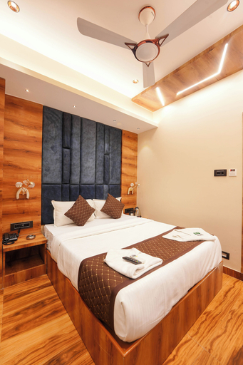 Room 4, Hotel Prince Palace Near Mumbai Airport, Mumbai Suburban