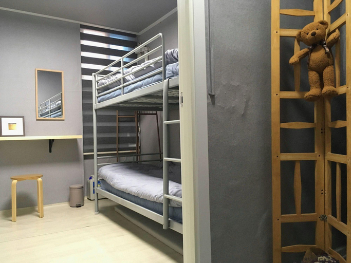 Bedroom 3, Art and Stay, Suncheon