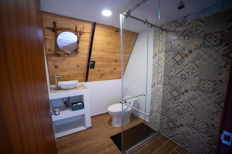 Bathroom 3, Kavas Natural Connection, Salento
