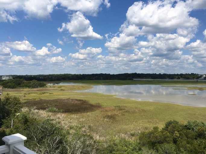 View from property, Best Day Ever 4 Bedroom Home by RedAwning, Brunswick
