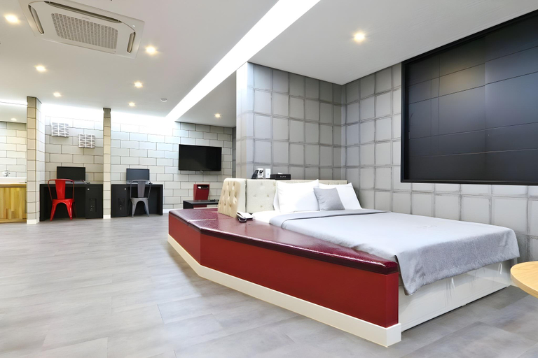 Bedroom 2, Home Hotel, Busanjin