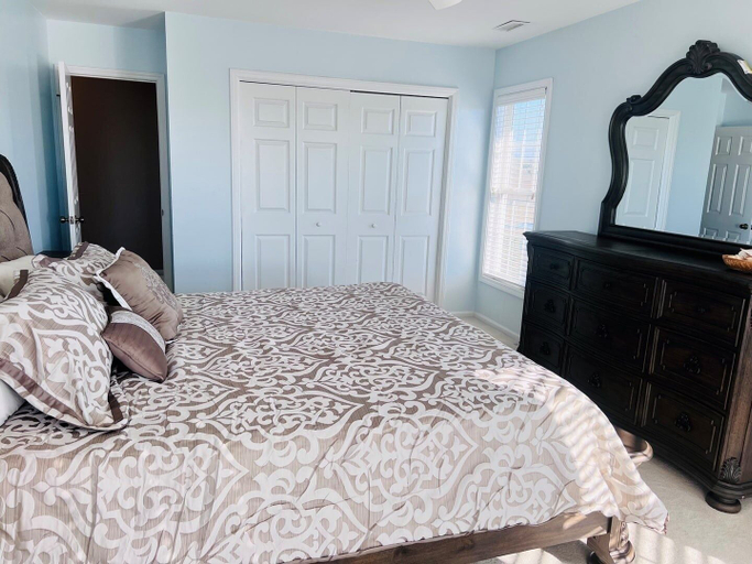 Room 3, Victoria - 3 Br Home, Brunswick