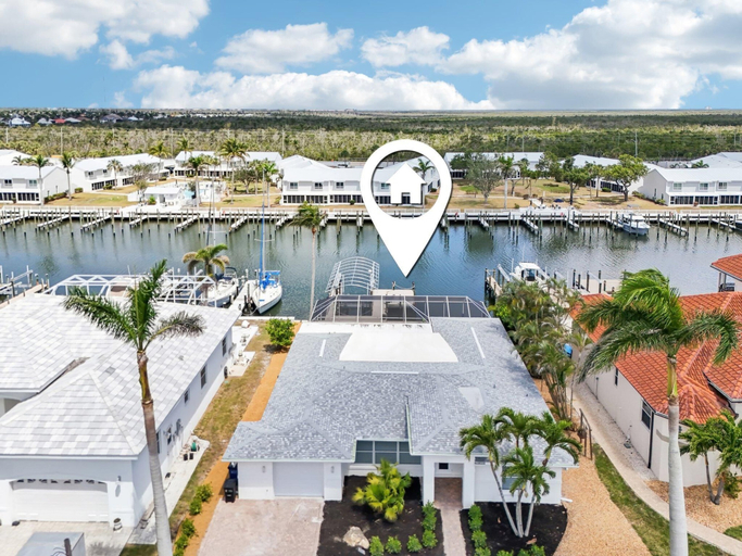 Exterior & Views, Tranquility Waters, Lee