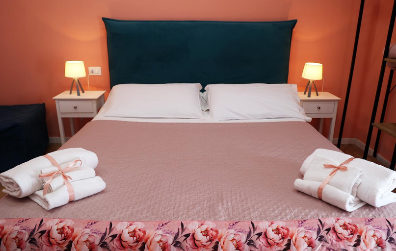 Bedroom 2, MASTERSA' GUEST HOUSE, Napoli