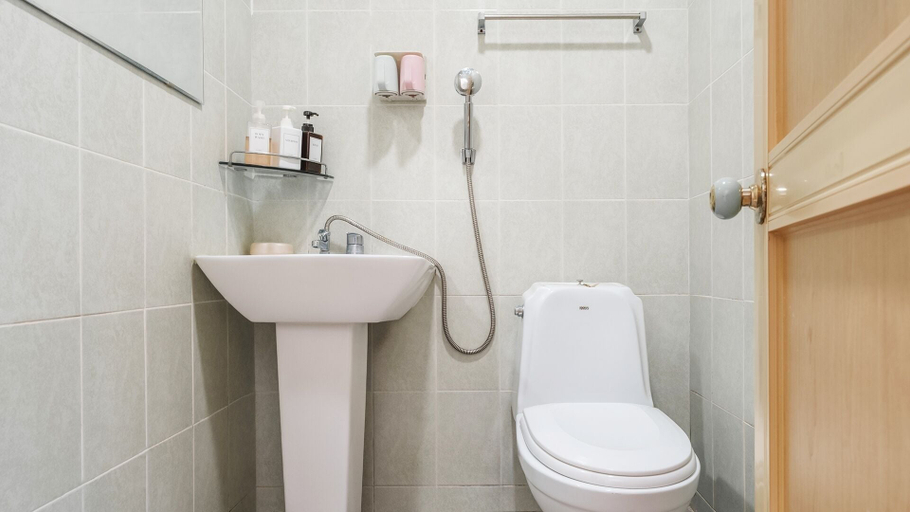 Bathroom 3, Goseong Jajackdo Aroma Pension, Goseong
