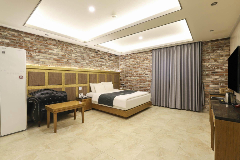 Bedroom 4, Daegu WS Hotel, Dong
