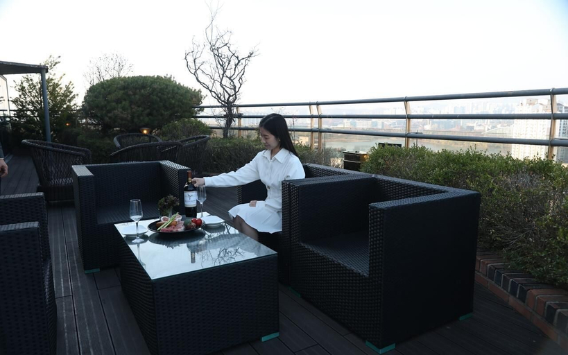 Food & Drinks, Partyz in Classic, Suwon