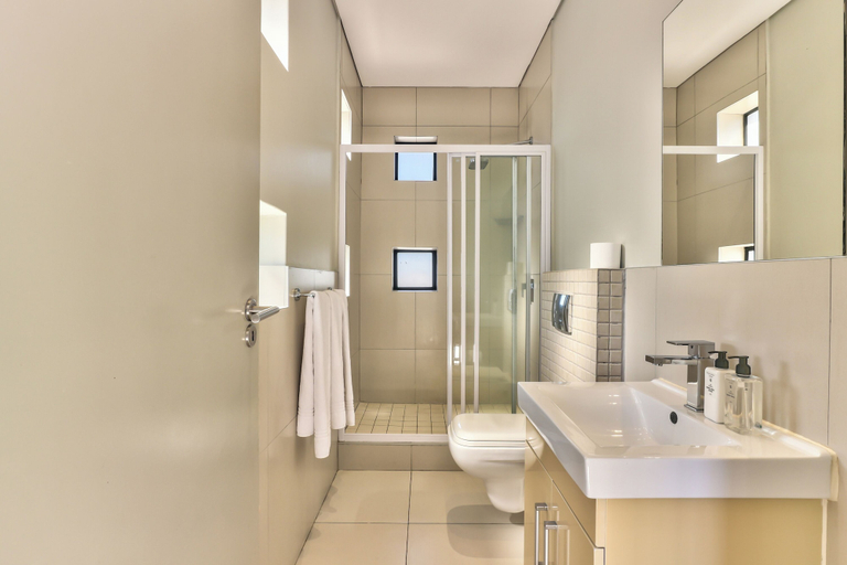Bathroom 5, Heritage Square Apartments, City of Cape Town