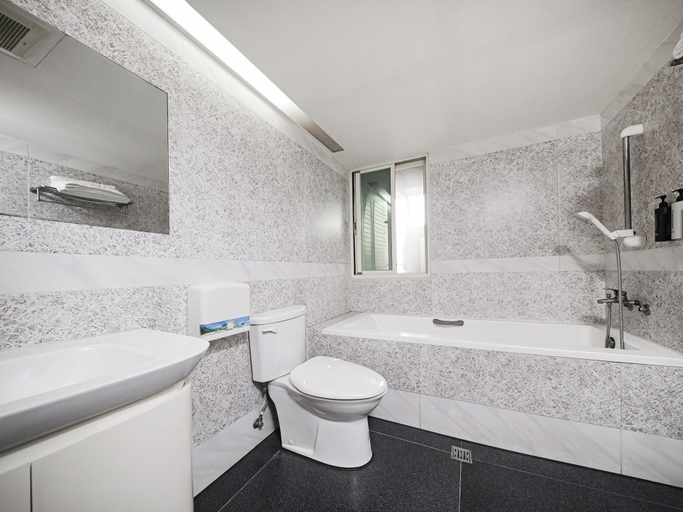 Bathroom 4, Guide Hotel Taoyuan Fuxing, Taoyuan