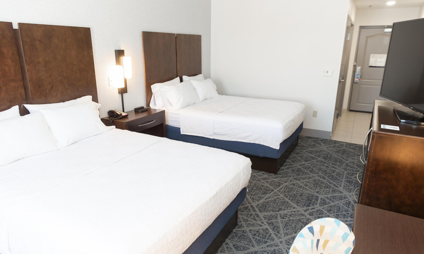 Bedroom 3, Hampton Inn & Suites Williamsport-Faxon Exit, Lycoming