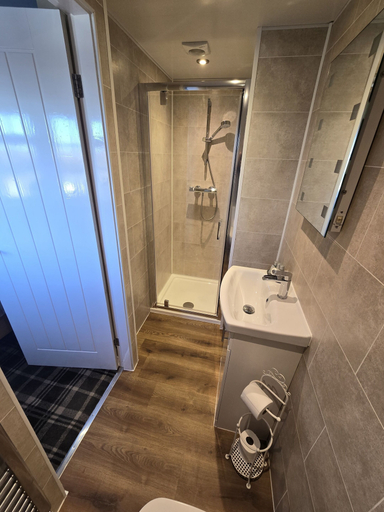 Bathroom 3, The Wilson Arms, North Yorkshire