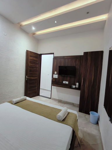 Room 3, Hotel KR Near Golden Temple, Amritsar