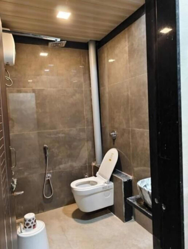 Bathroom, V EXECUTIVE HOTEL, Akola