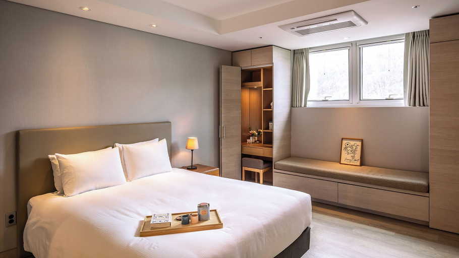 Bedroom 3, Konjiam Resort, Gwangju