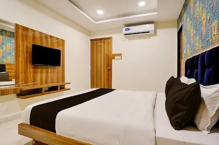 Room 4, Hotel Lakeview Vadodara, Vadodara