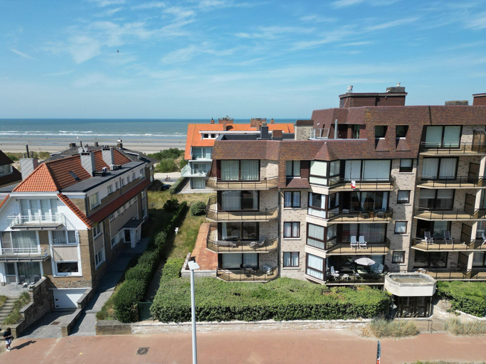 Exterior 5, Family Apartment in Groenendijk, West-Vlaanderen