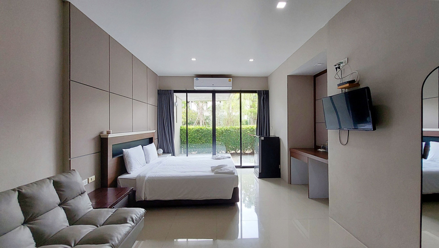 Room 5, LK Resort, Bang Lamung