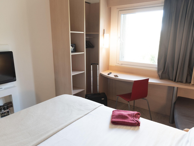 Bedroom 2, イビス ピラール, Pilar