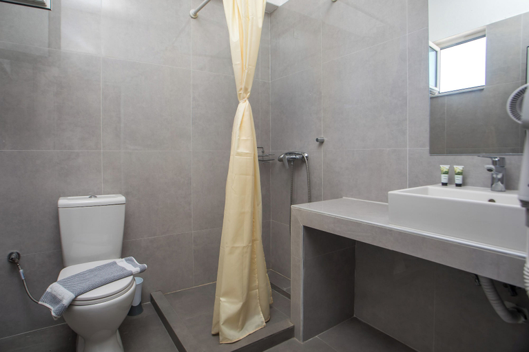 Bathroom 4, Diagoras Hotel, South Aegean