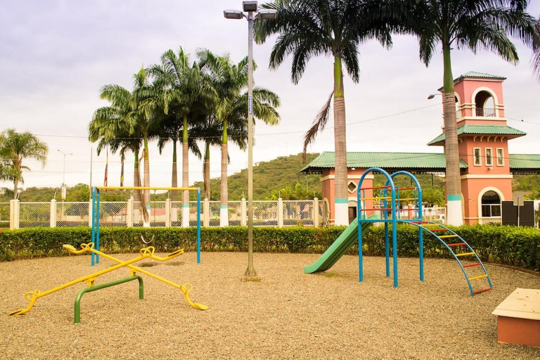 Others 2, Dpto 3dorm 1-8pers 5 camas Piscina Seguridad 24h, Daule