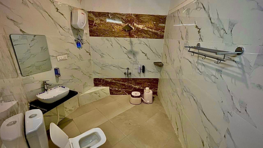 Bathroom 4, The Palm Villa, Sirohi