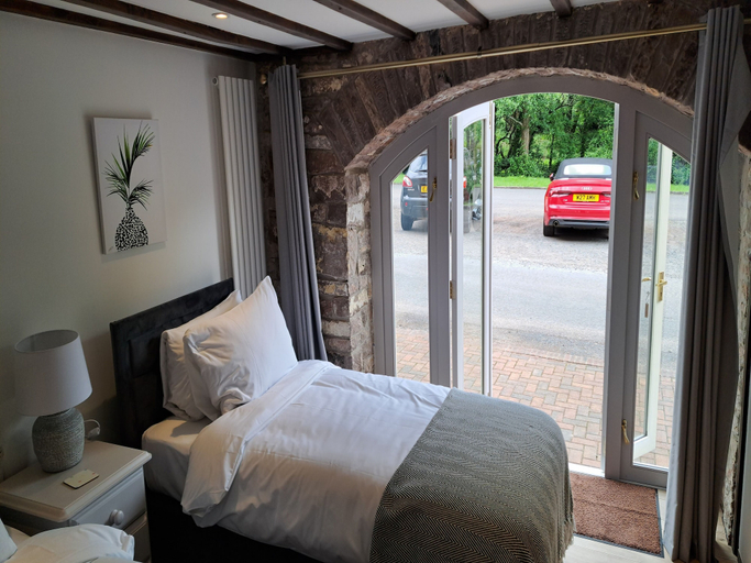 Others 5, Swan House Tea Room Bed & Breakfast, Gloucestershire