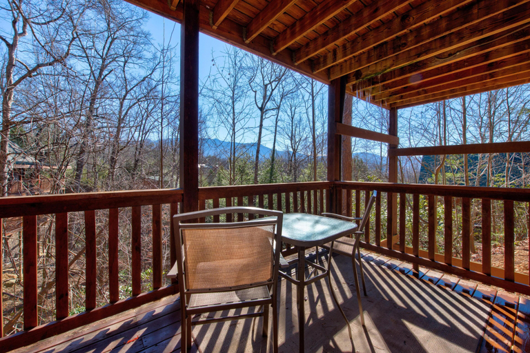 Outdoor dining 2, A Grand Getaway, Sevier