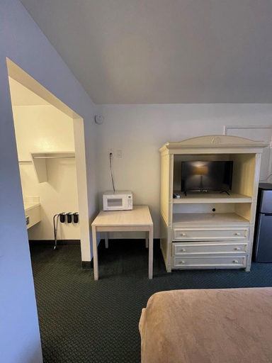 Bedroom 2, Canyon Inn, Nez Perce