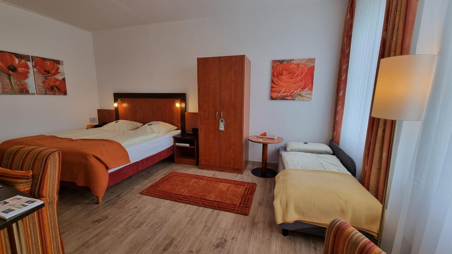 Bedroom 2, Akzent Hotel Strandhalle, Schleswig-Flensburg