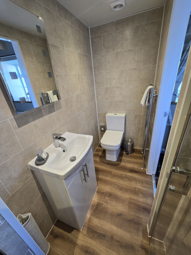 Bathroom 5, The Wilson Arms, North Yorkshire